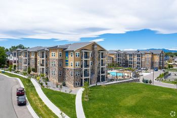 Outdoor green space and pocket parks
